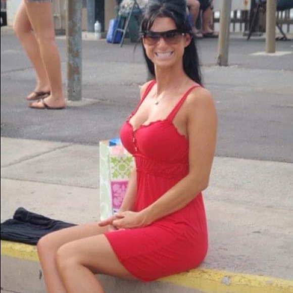 Red summer dress - Picture 5 of 6